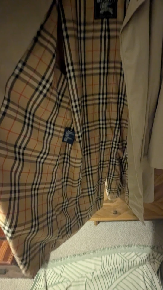 Burberrys Vintage Trenchcoat For Men Size XL 100% Cotton Made In England - Image 3 of 4