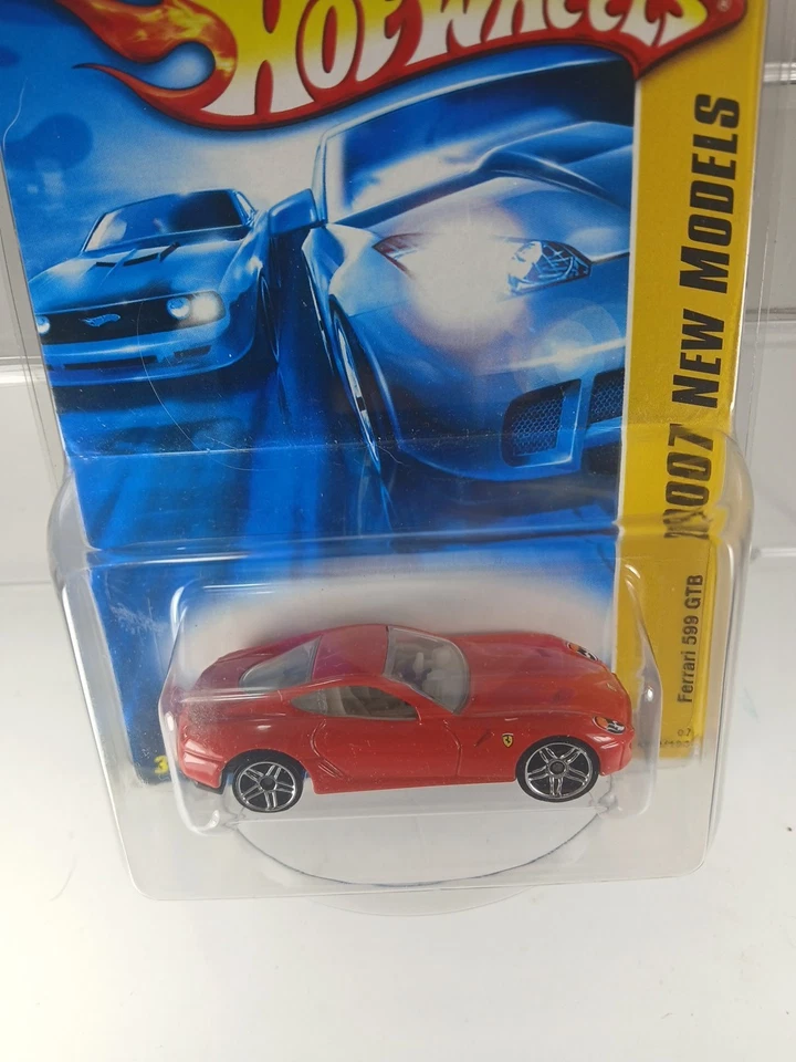 Error 2006 Ferrari 599 TB ROJO 2007 NUEVOS MODELOS HOT WHEELS ERROR TAMPO Foto 4 de 4