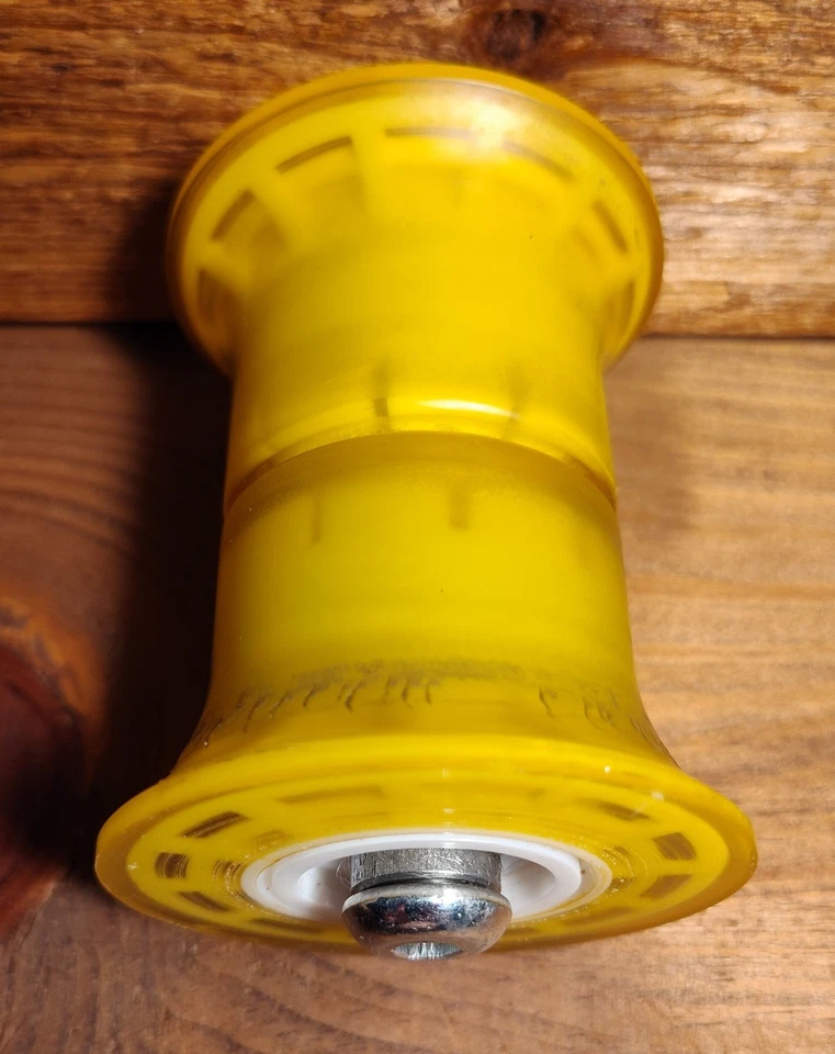 👀 Piezas elípticas Champion C44F ruedas de rodillos descontinuadas RARO Foto 2 de 4