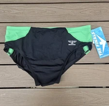 TYR The Finals Shark Splice Black/green Splice Racer Briefs, Boy Sz 22, NEW