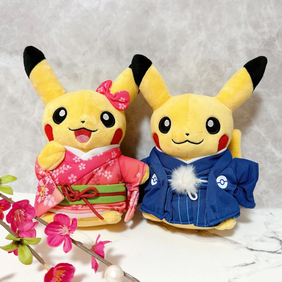 Pokemon Center Original Monthly Pair Pikachu January 2016 Plush