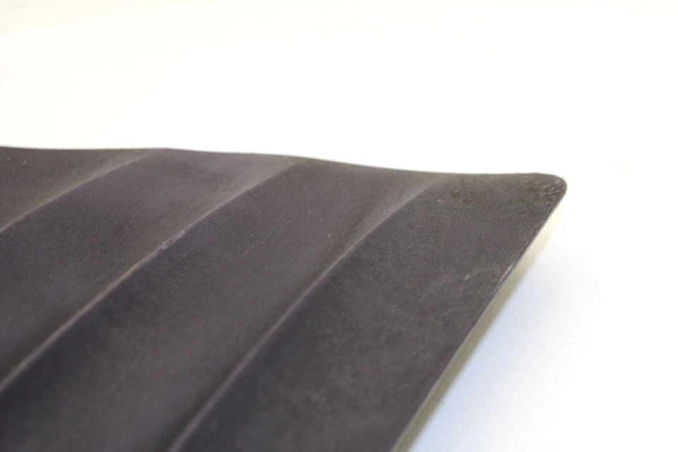 1998 Ski-doo Formula Iii 700 Oem Bottom Pan Door 572098501 Q3912 - Image 2 of 4