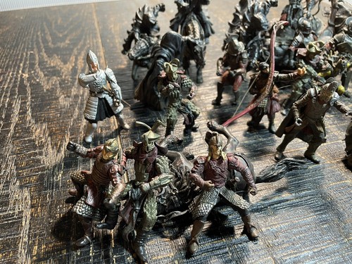 Lord of the rings figures 2-3” bulk - Picture 2 of 11