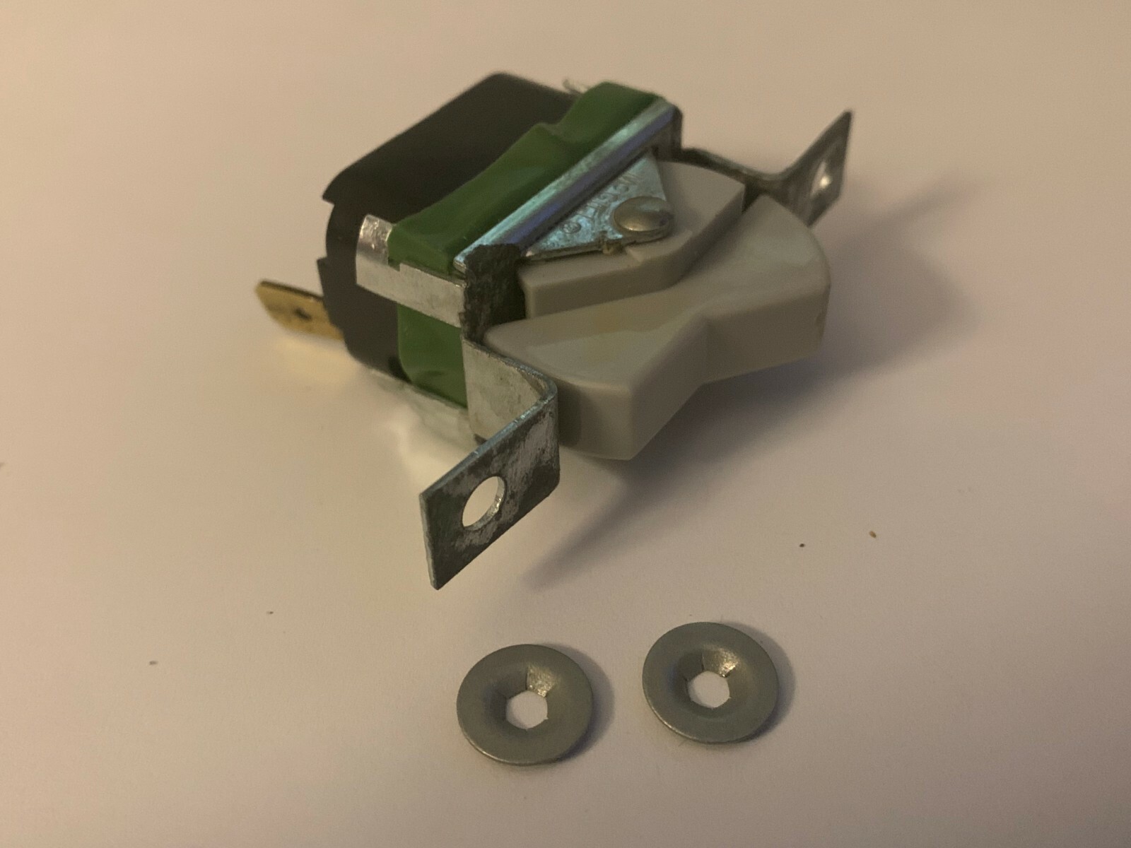 Jenn Air 2 wire Fan Switch USED See Photos White / Gray Rocker USED