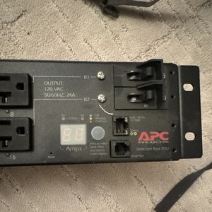 APC Switched Rack PDU AP7921 Rack Mount PDU 16 Outlets 120V 24A Black