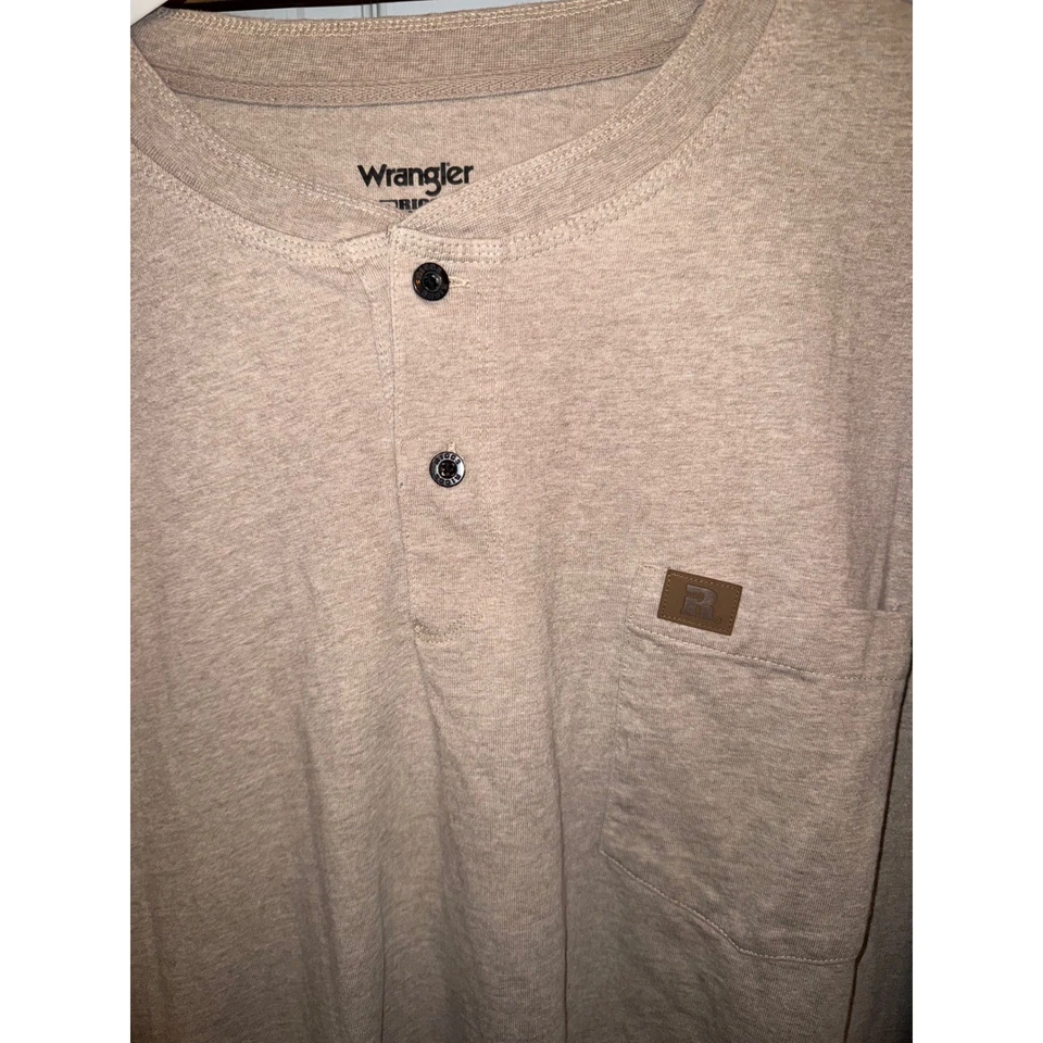 Camisa Henley Wrangler Riggs Workwear Para Hombre Tostada Manga Larga 4X Foto 2 de 4