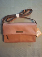 New with tags crossbody wallet purse Frye and Co brand MSRP: $60
