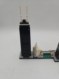 LEGO ARCHITECTURE - CHICAGO 21033 Complete with Original Manual Oem Lego See 