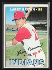 1967 Topps #145 Larry Brown - EX/EX+ Set Break!