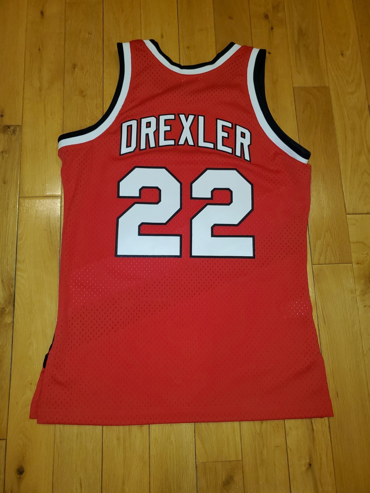 Picture 1 of 16