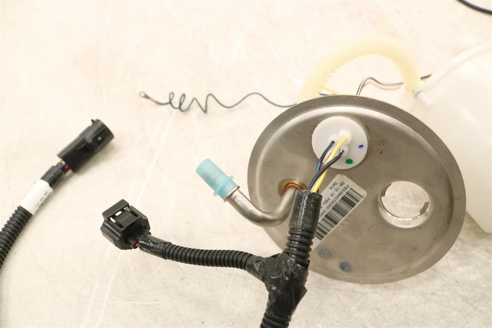 NEW Motorcraft Fuel Pump Module PFB-72 Lincoln Continental 4.6L 1998-1999 - Image 3 of 4