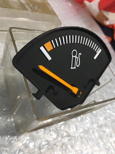 Ford XD Dash Gauges Fuel / Temp VDO Ford NOS R1AB47 - Picture 3 of 12