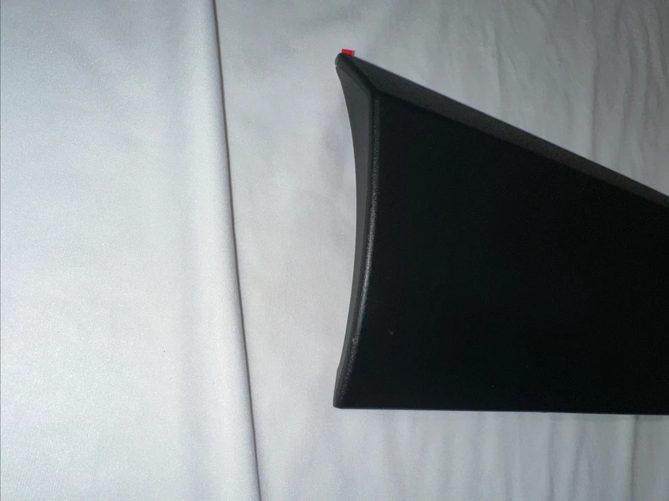 15-21 JEEP RENEGADE 前门身体侧成型原始设备制造商拖把 5VX84LXHAA 全新 — 第 4/4 张图片