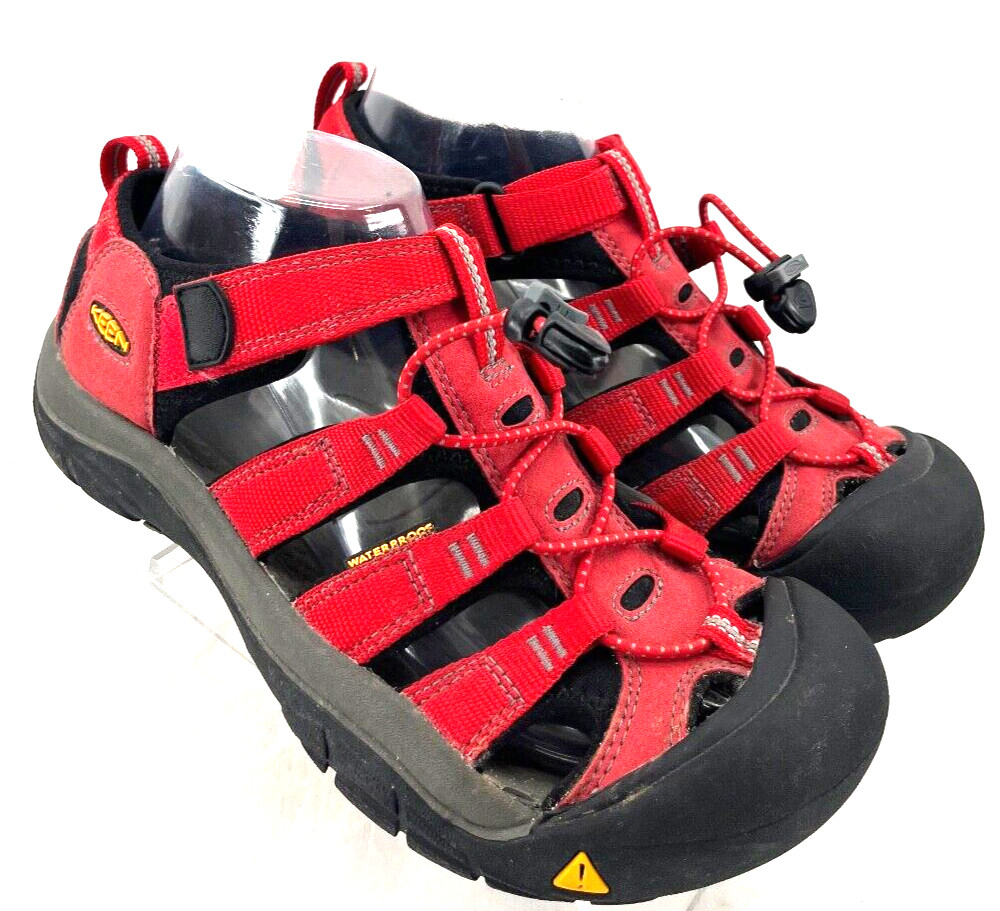 Sandalias deportivas impermeables Keen Newport H2 rojas para mujer EE. UU. 6