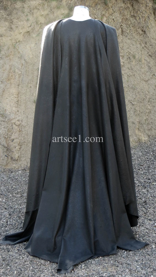 Your Homemade Batman Cape & Costume Suit Can Use New Generic Latex Awesome Look - Image 3 of 4
