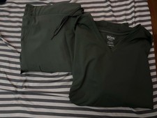 wonder wink scrubs Green Set