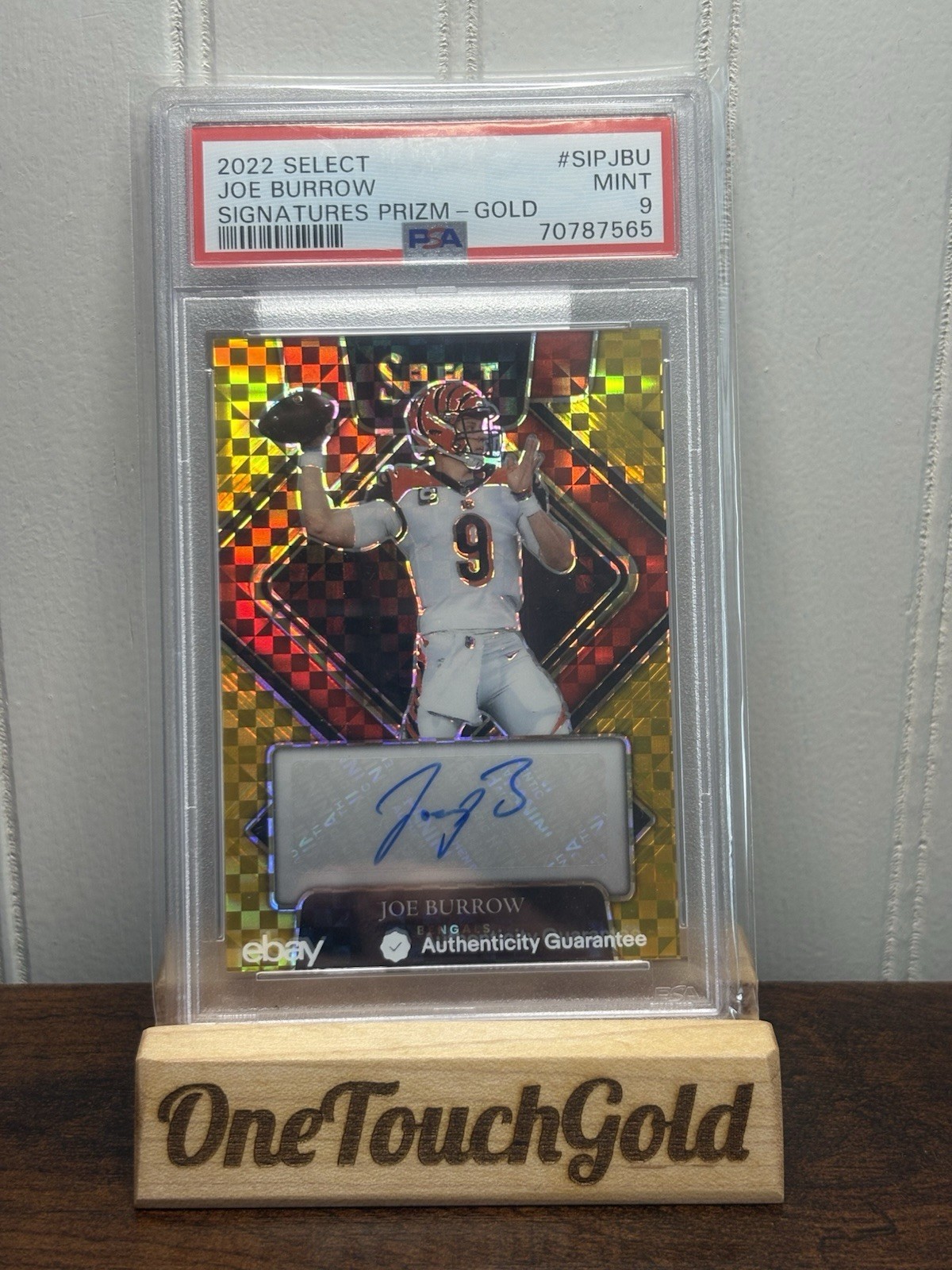 JOE BURROW GOLD PRIZM CHECKERBOARD AUTO /10 JERSEY # 2021 Panini Select PSA 9