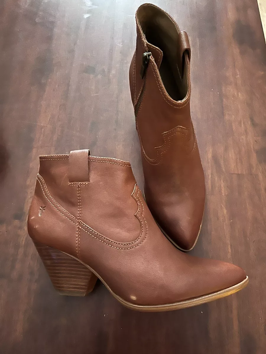 Frye reina cheap bootie cognac