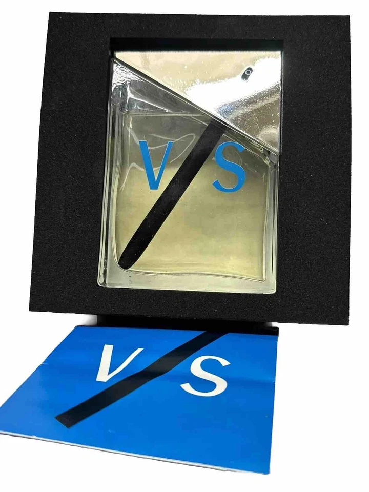 v/s eau de toilette spray natural 3,4 oz caja raspada Foto 2 de 2