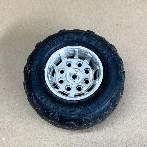 Kyosho Mud Star 11.50R-15 Vintage Tire & Rim RC Wheel