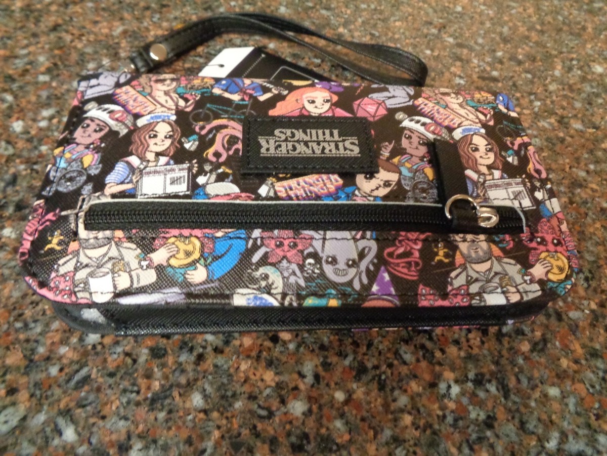 Stranger Things Chibi Wallet & Mini Backpack Character Print  display picture 3