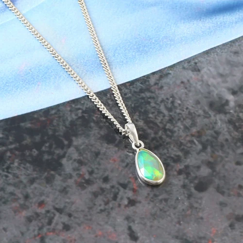 Elegant Opal Green Sterling Silver Pendant Handmade Jewelry   J-127