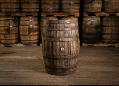 Authentic Kentucky Bourbon/Whiskey Barrel - FREE SHIPPING