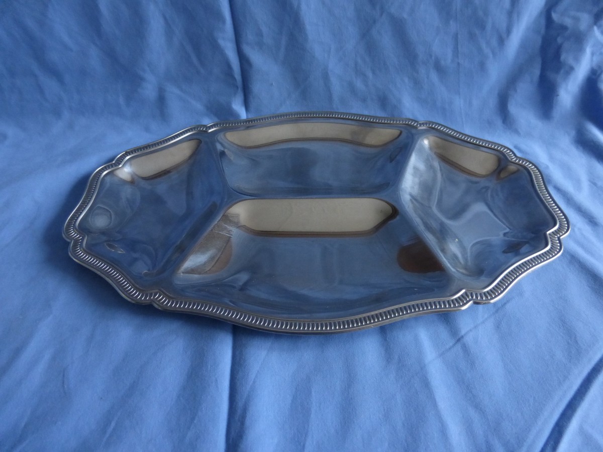 Plat en acier de marque GUY DE DEGRENNE