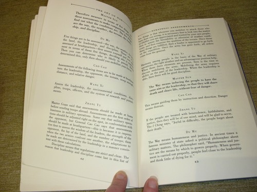 The Art of War by Sun Tzu Translated by Thomas Cleary Dragon Editions USA pbk - Bild 6 von 8