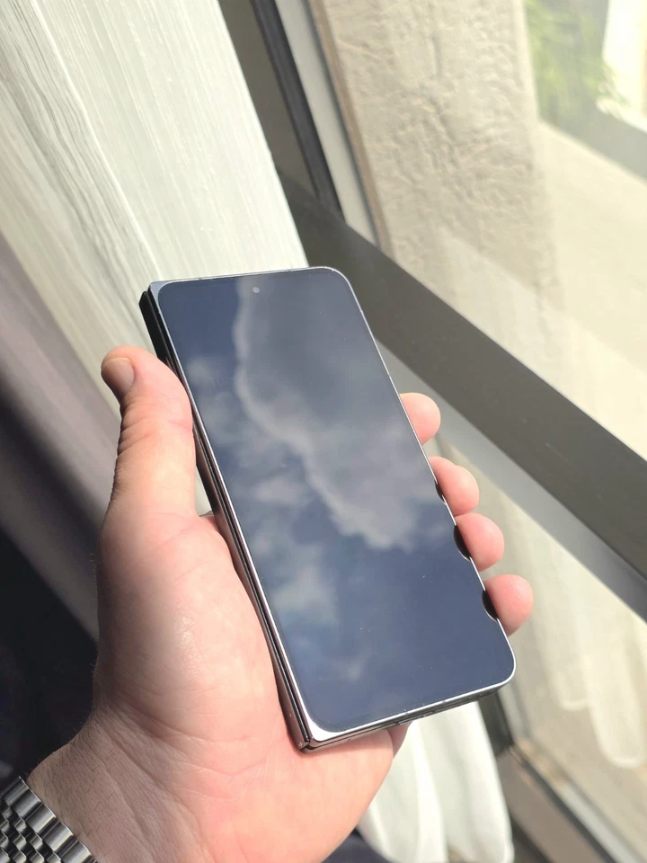 OnePlus Open 512GB Voyager Black Unlocked - Image 2 of 4