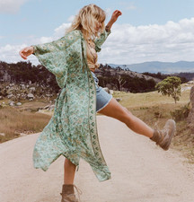 SPELL & THE GYPSY Folk Song Kimono Robe Green Floral Duster Size M/L