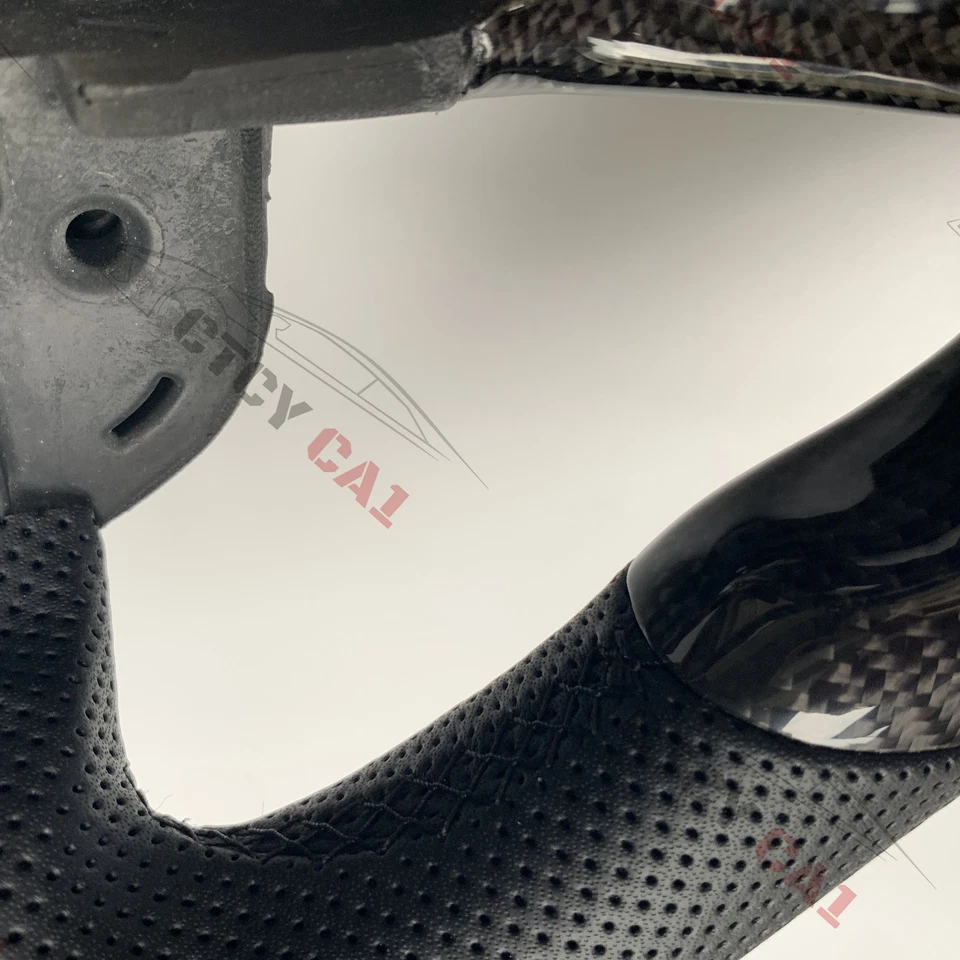 Custom Carbon Fiber Steering Wheel for Land Rover Range Rover Sport 2014-2020 - Изображение 2 из 4