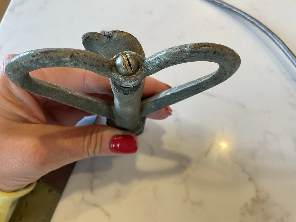 Старинная чугунная фигурка черепахи газона разбрызгиватель голова винтажная старая - Изображение 3 из 4