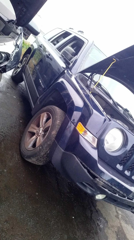 2016 Jeep Patriot Air Cleaner Assembly OEM Blue 2.0L 98K Miles 05145595AA - Image 3 of 4