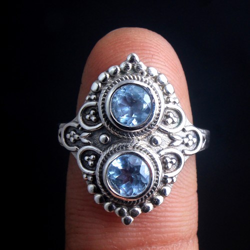 925 Sterling Silver Blue Topaz Gemstone Wedding Gift Ring Jewelry Size 6 - Picture 2 of 2