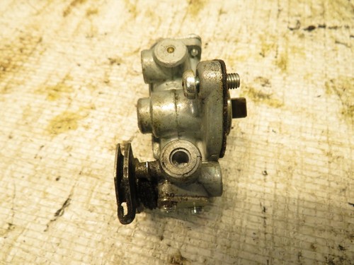 1971 KAWASAKI MT 1 75 OEM OIL PUMP ASSEMBLY/ - Picture 2 of 7