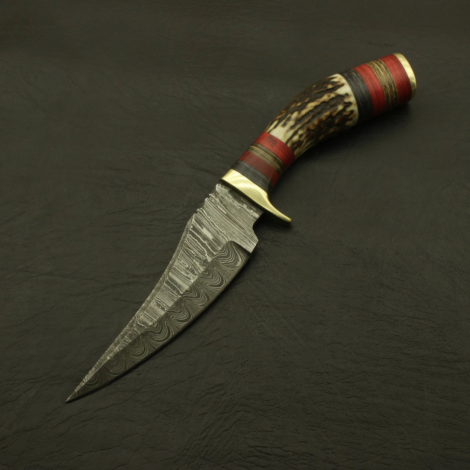 Beautiful Forged Knives Hand Made Damascus Intricated Fixed Blade Hunting Knife"