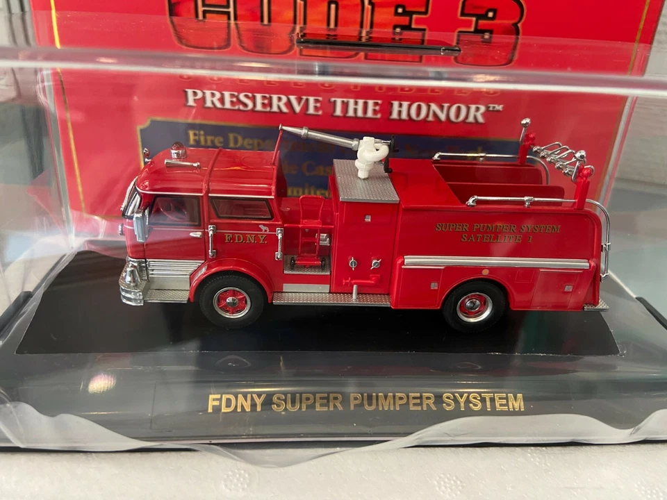 CODE 3  F.D.N.Y Satellite 1 1/64 Scale  - Bild 3 von 4