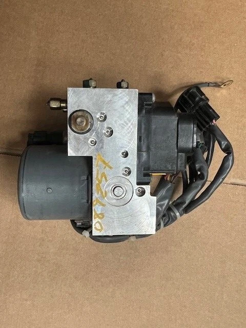 Conjunto de bomba de freno antibloqueo Infiniti M45 2003-2004 ABS fabricante de equipos originales Foto 2 de 2