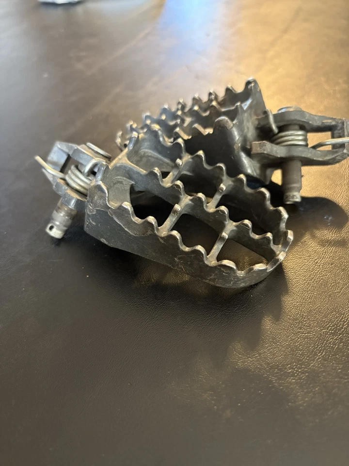 IMS 72219 Super-Stock Footpegs Honda CRF450R 2002-16 CRF250R 2004-16 Сделано в США - Изображение 3 из 4