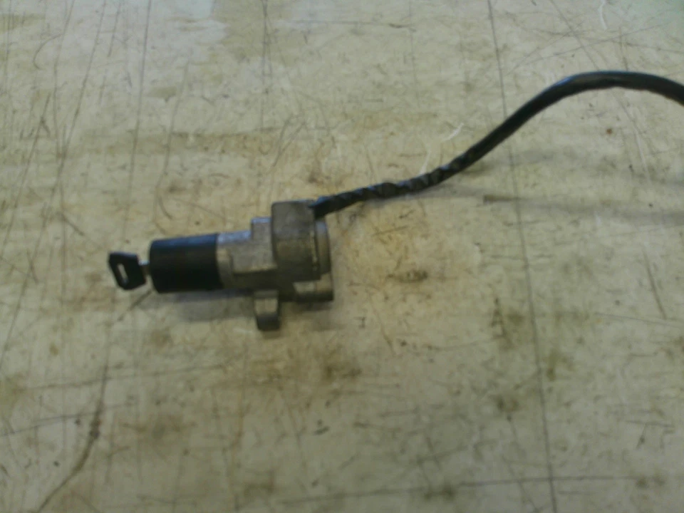 1991-1993 Suzuki bandit 400 GSF400 llave de encendido cerradura con llave Foto 4 de 4