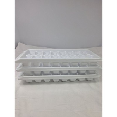 Rubbermaid White Plastic Ice Cube Trays Set of 3 Stackable Easy Release 2867