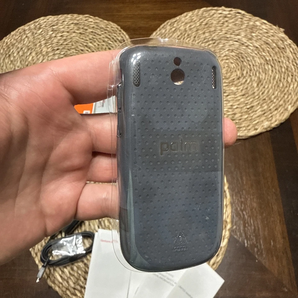 Open Box Palm Pixi Plus Verizon Black Unlocked Cell Phone Mobile 3G - Image 3 of 4