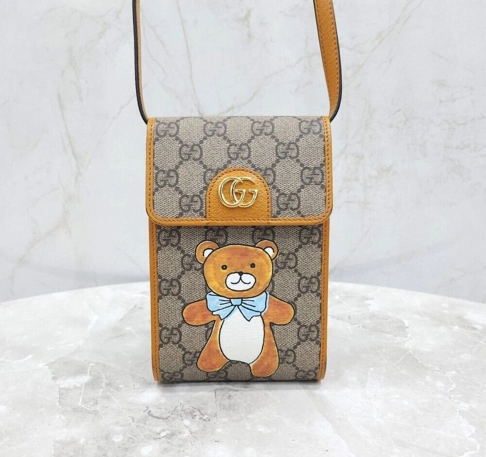 Gucci édition limitée GG Supreme Teddy Bear Mini sac à bandoulière x Kai   Produit