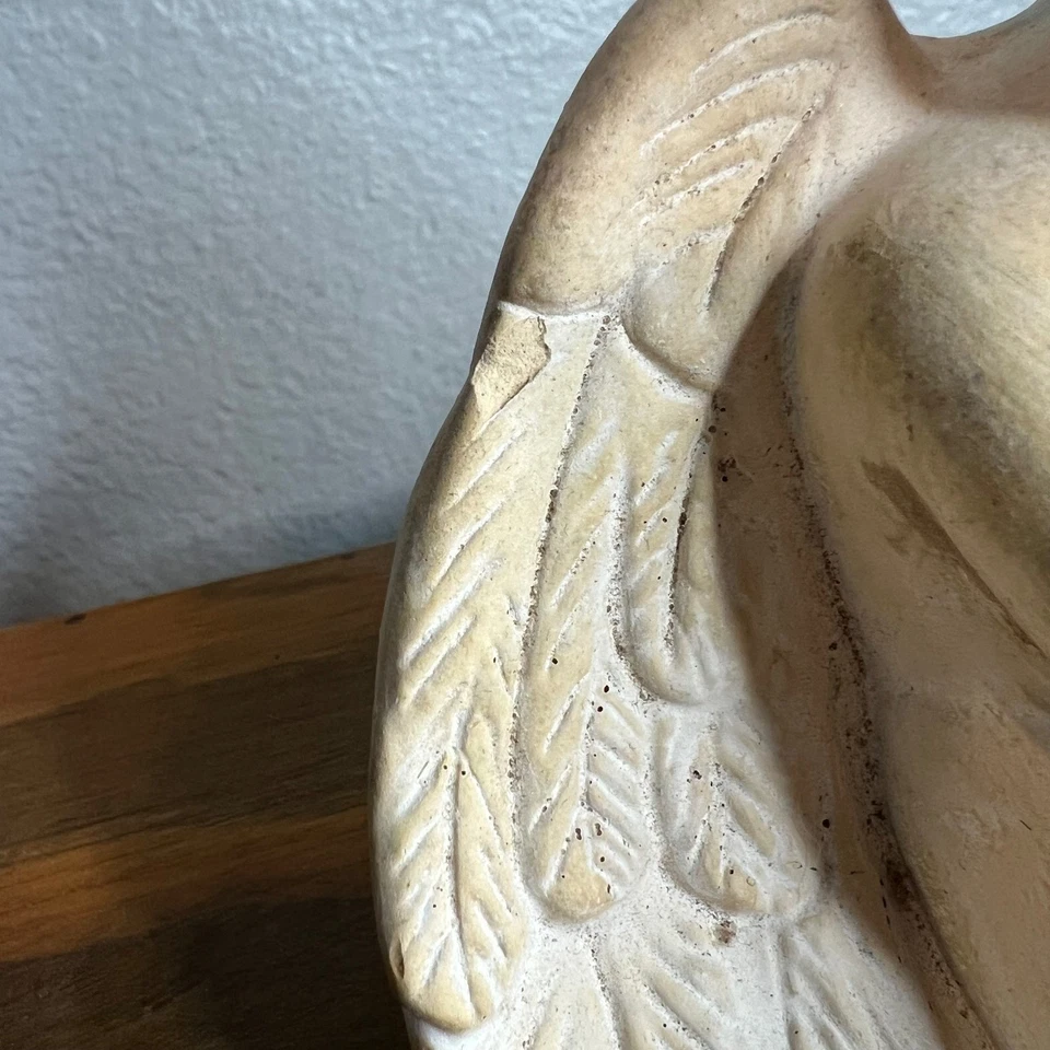 Estatuilla de ángel querubín sentado vintage 1984 estatua estante cuidador Foto 3 de 4