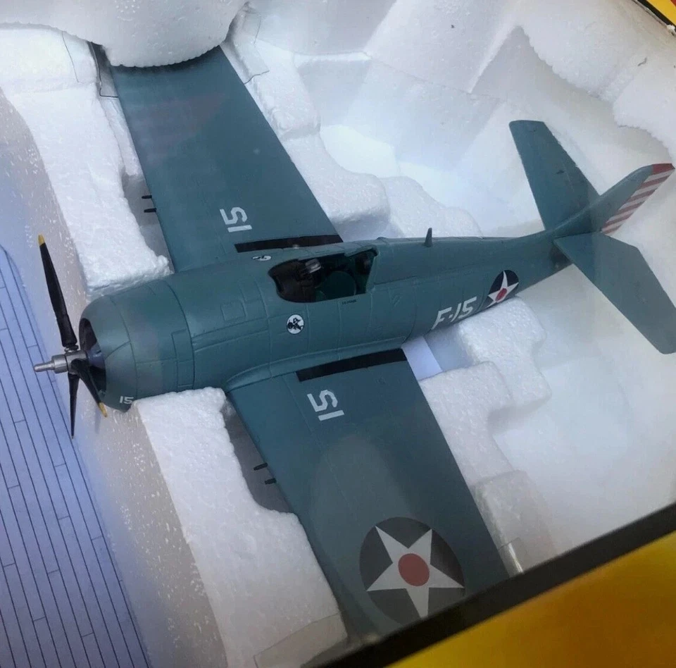 Carousel 1:48 US Navy Grumman F4F Wildcat (6183) Die-Cast Model Plane - Image 4 of 4