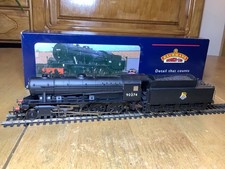 Bachmann 32-251 BR Black Early Emblem 2-8-0 WD Austerity 90274