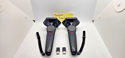 2x RARE VALVE HTC Vive  PROTOTYPE   Developer VR Pair Controllers + USB Dongle