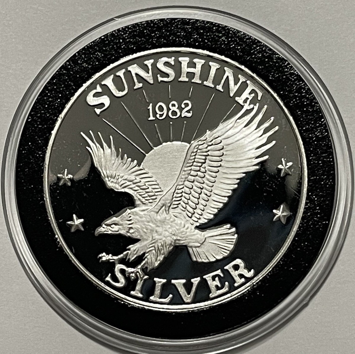 1982 Sunshine Mining Eagle PROOF Coin 1 Troy Oz .999 Fine Silver