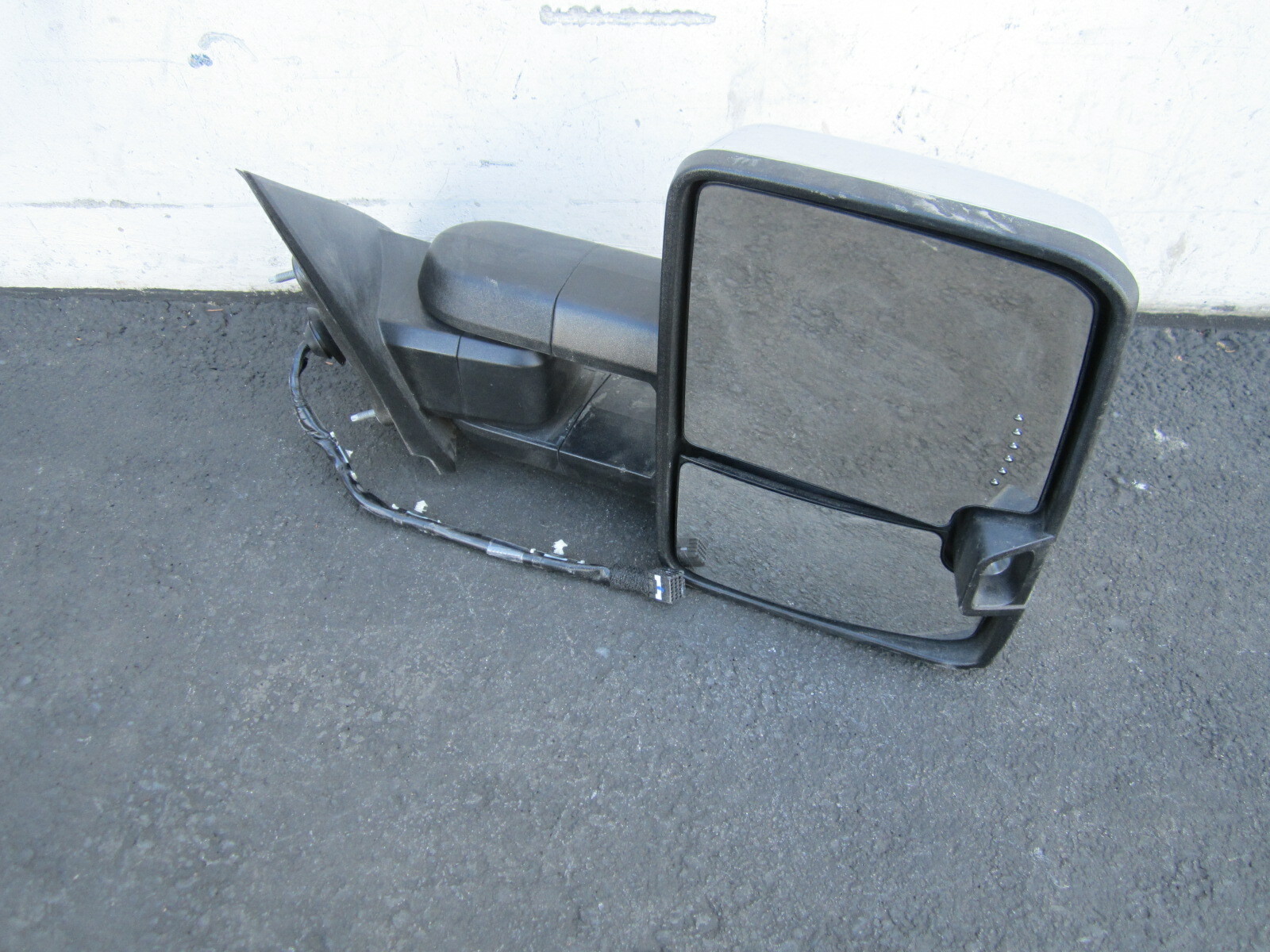 Picture 2 of 12